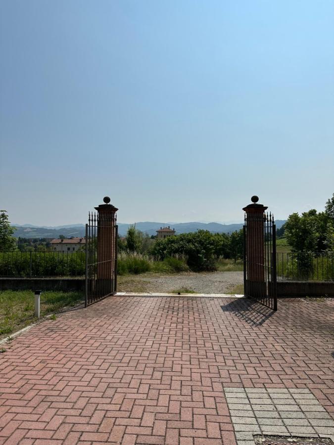 Vittoria Apartment Serravalle Scrivia Bagian luar foto